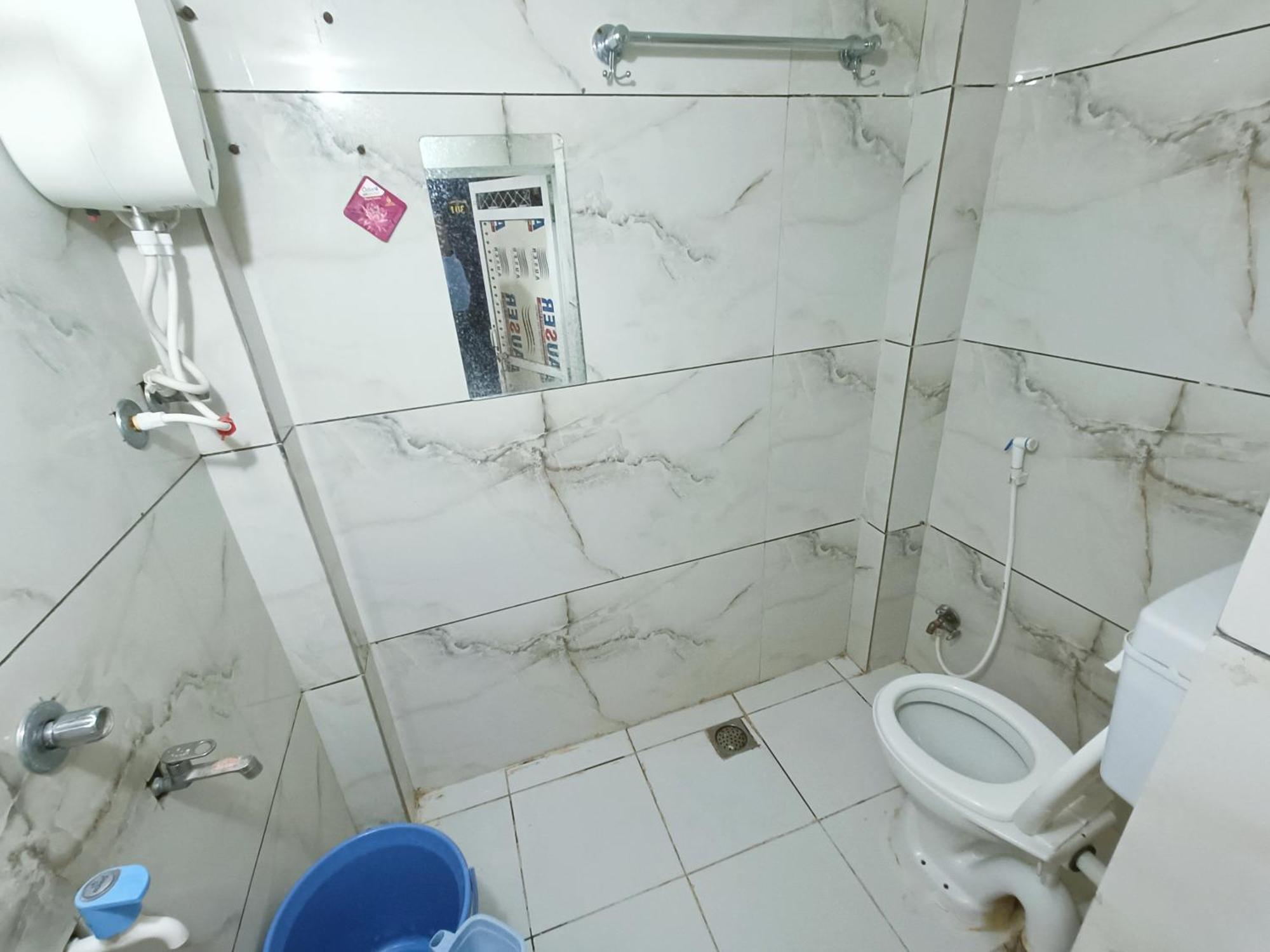 Treebo Yatri Grah Kshipra T Hotel Ujjain Buitenkant foto